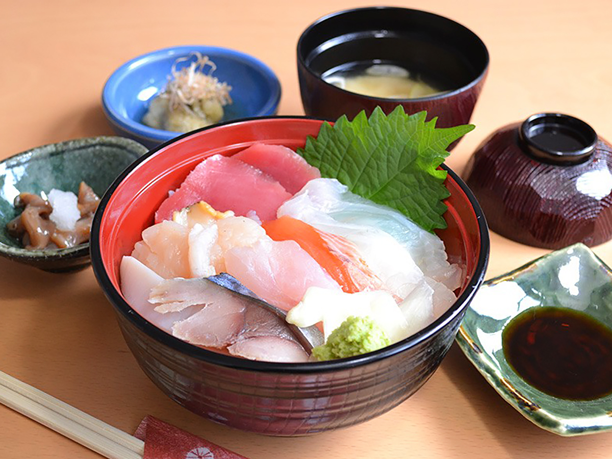 和牛和牛与季节炭火卡扑龟鹤