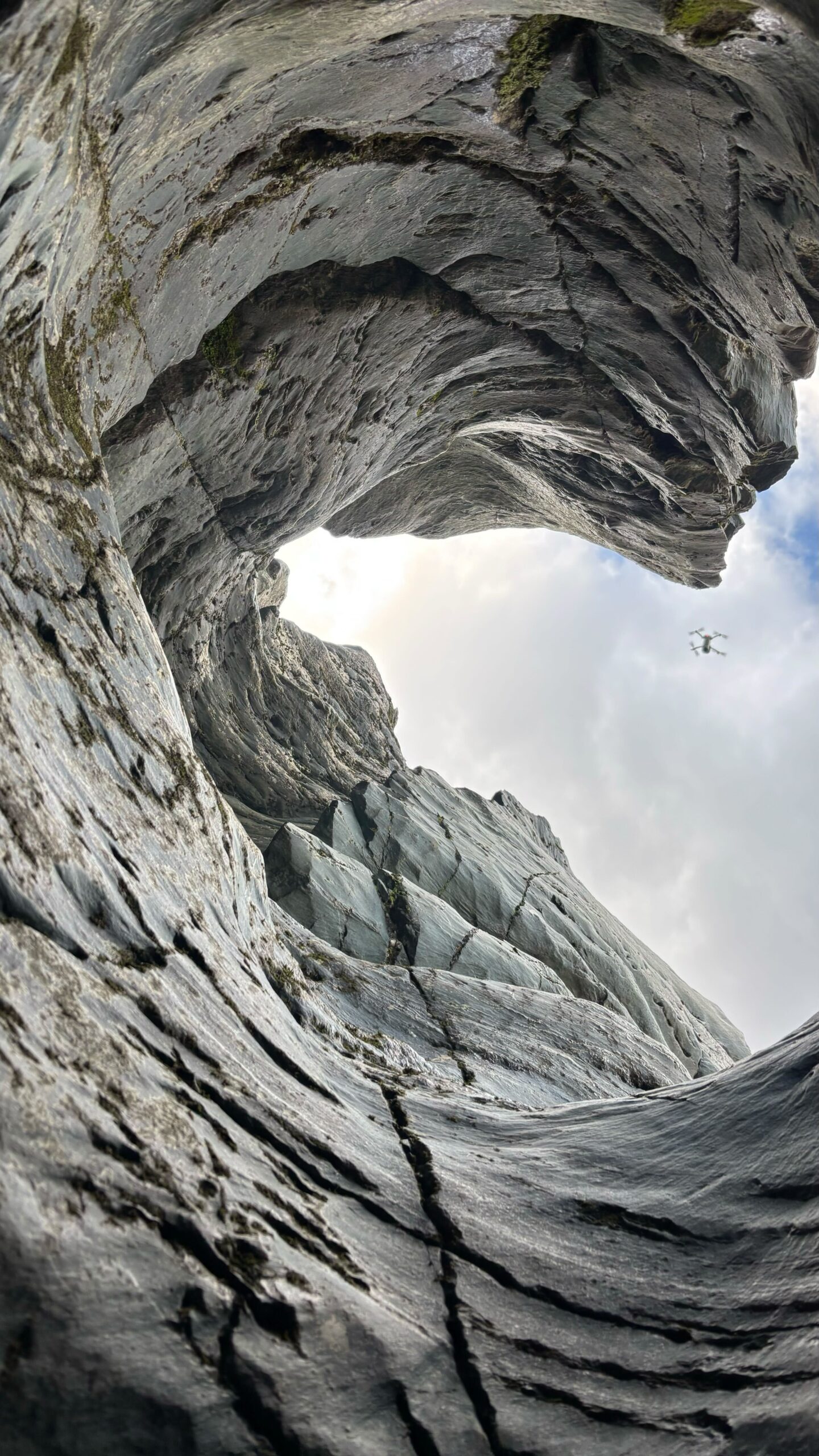 神居古潭おう穴群